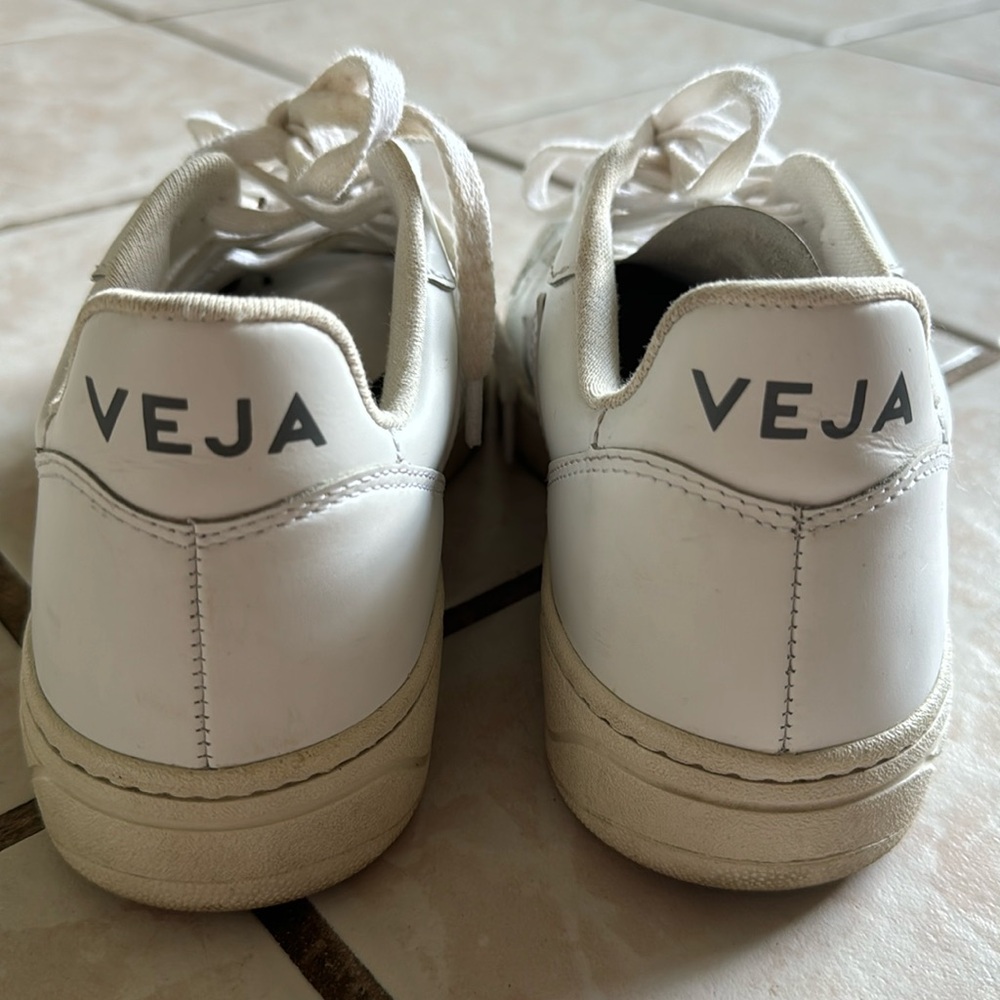 Veja V-10